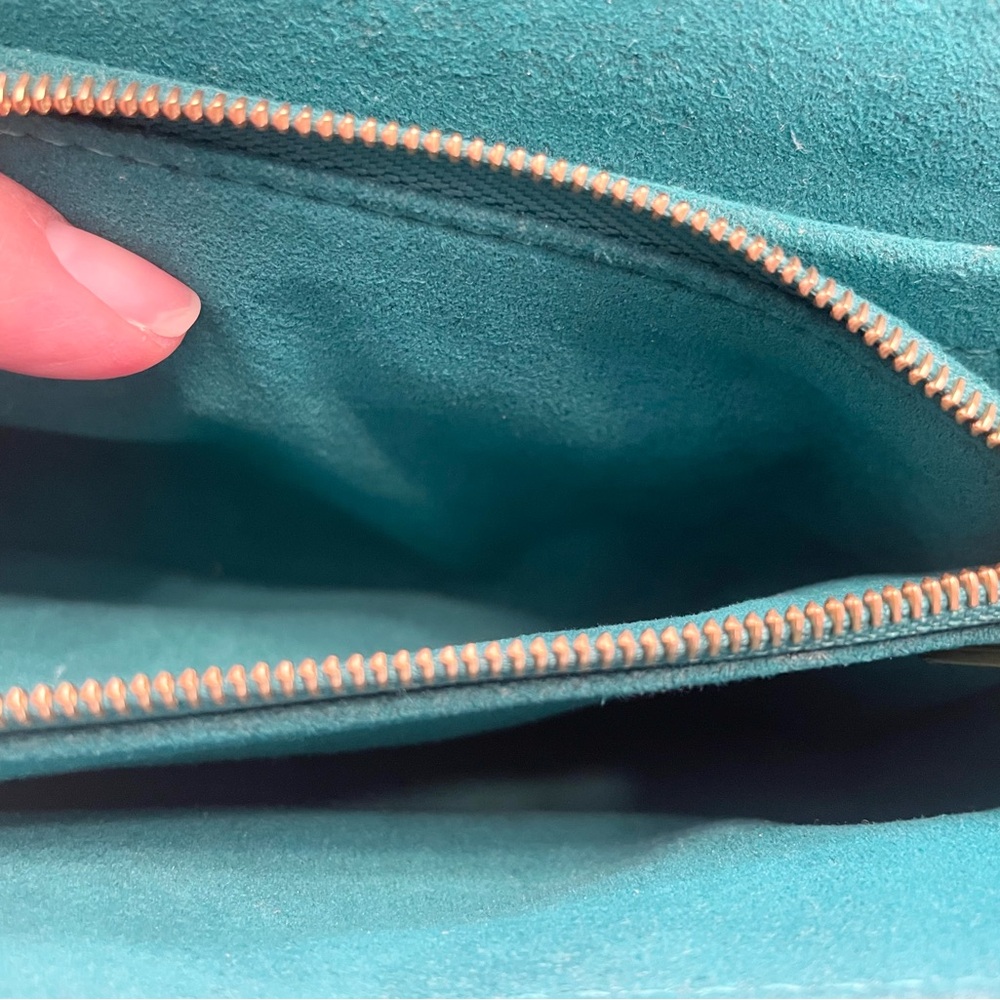 💚✨Louis Vuitton Teal Quilted Leather Bag✨💚 - Picture 7 of 17